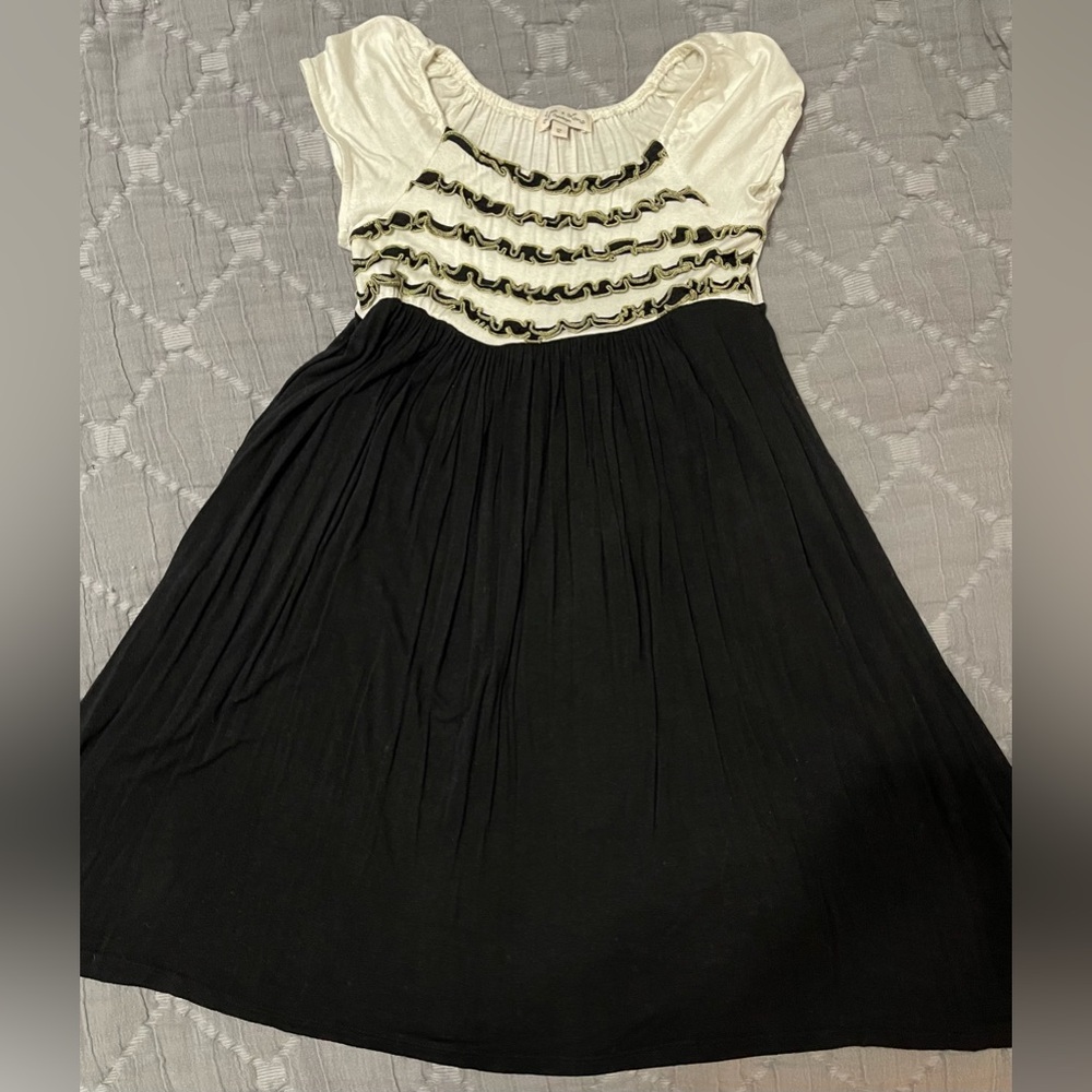 Luna Luna Copenhagen Sz 12 Black & Ivory Cap Sleeve Dress
